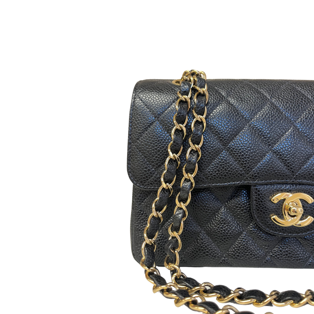 Chanel Black Small Vintage Caviar Classic Flap Bag - Bagistaofficial