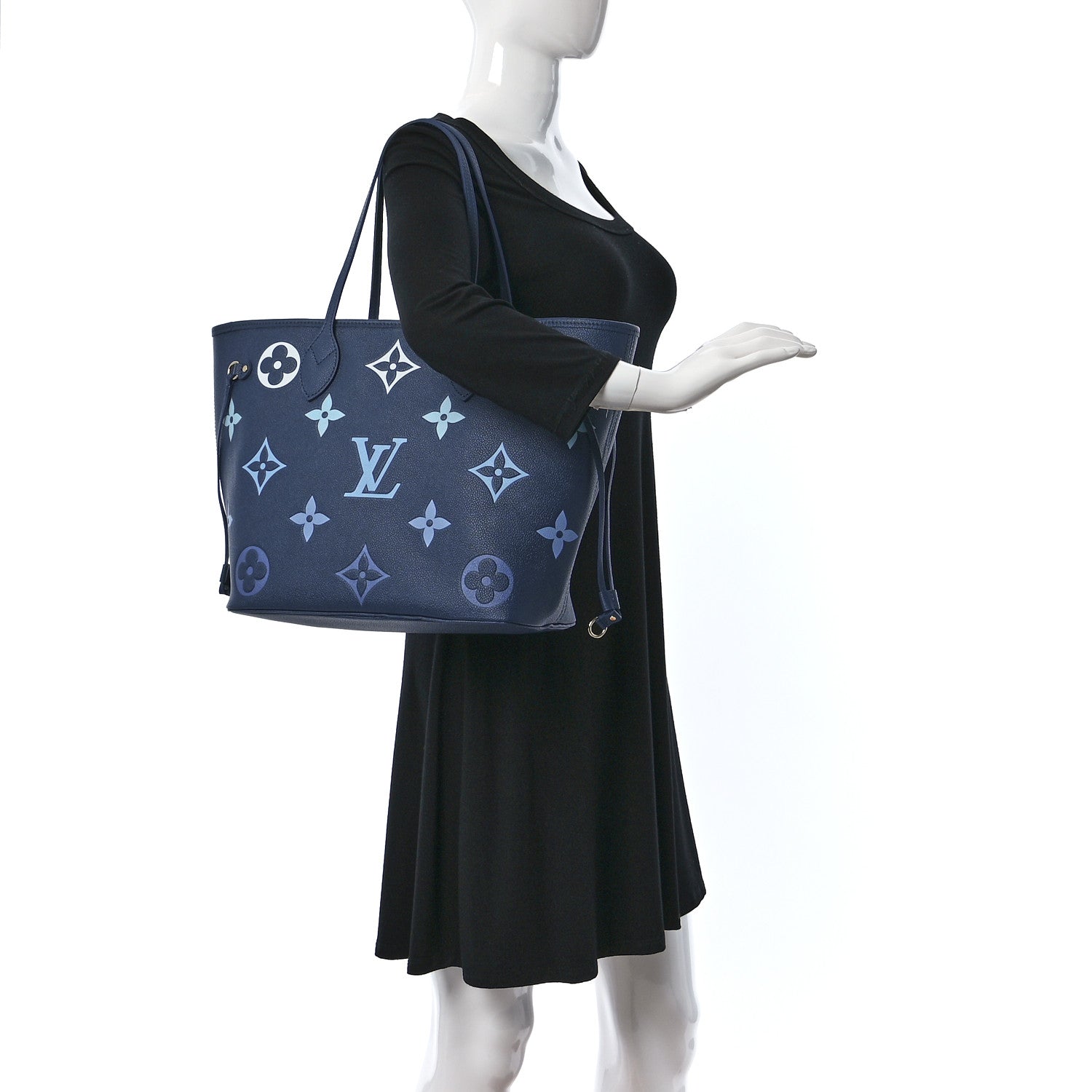 LOUIS VUITTON Empreinte Monogram Giant Neverfull MM "Degrade Bleu" - Bagistaofficial